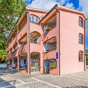 House Mocibob Apartment
